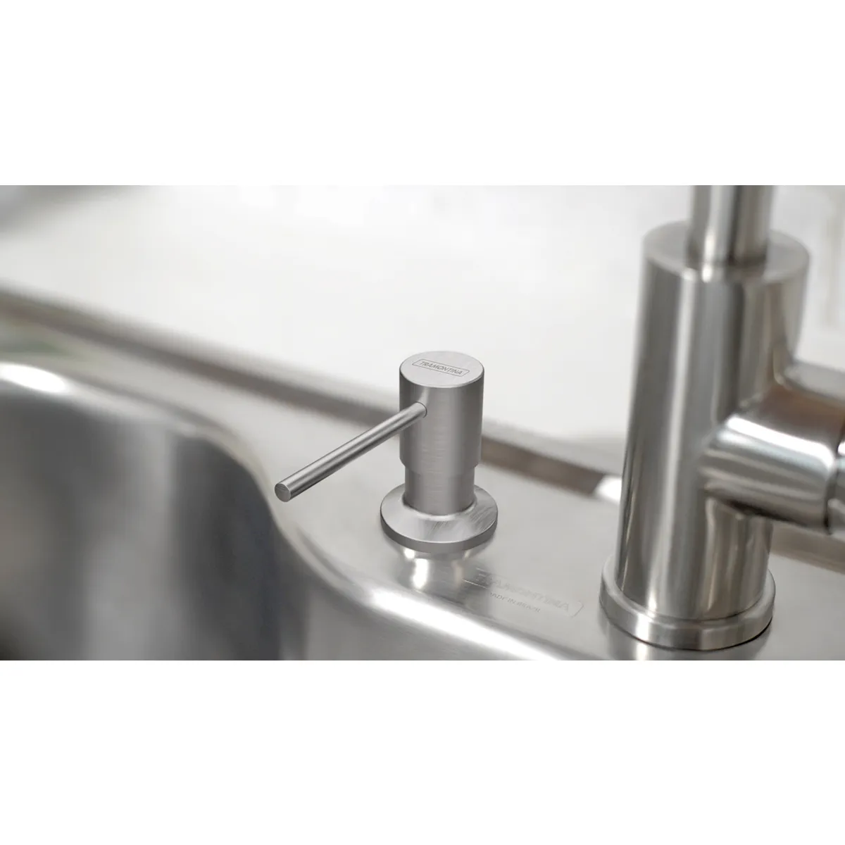 DISPENSADOR DE JABON EMPOTRABLE 500ML TRAMONTINA
